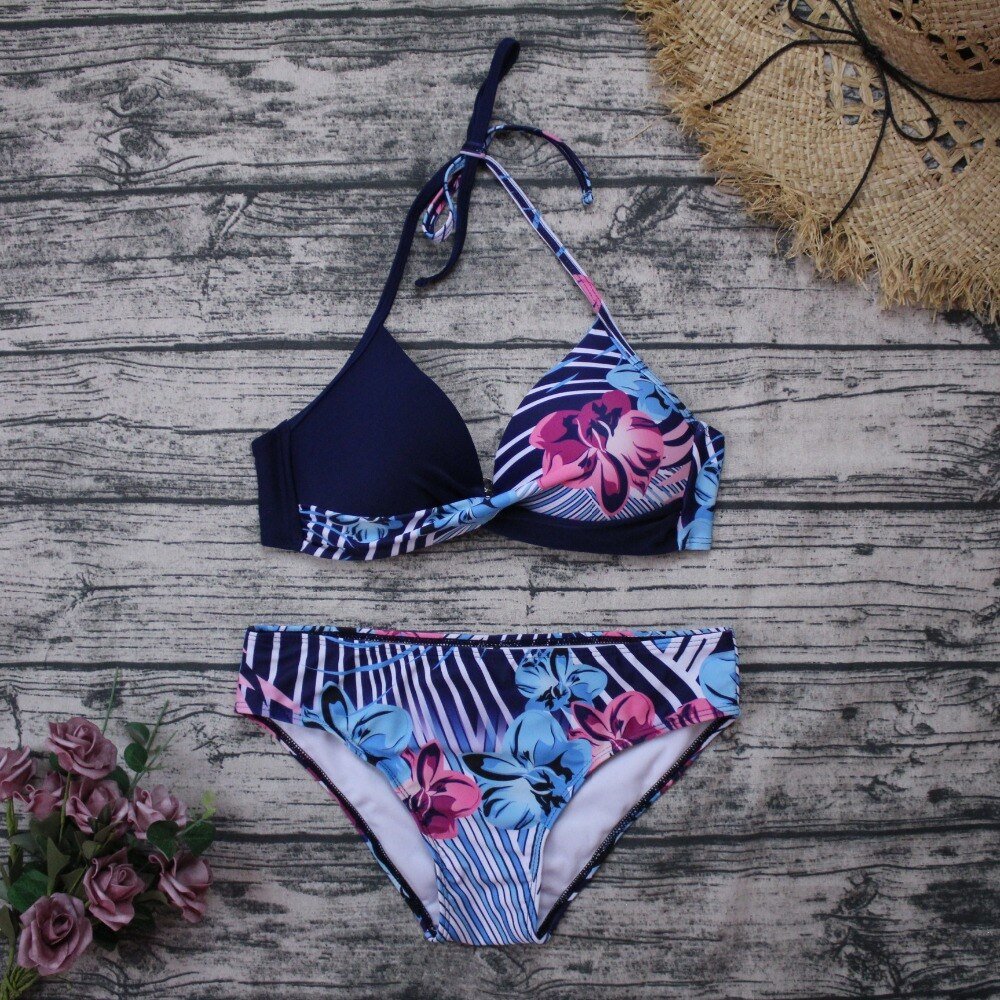 2020 Sexy Long Sleeve Bikinis Women Swimsuit Green Leaves Print Bathing Suits Beachwear Brazilian Bikini Set Biquini Female