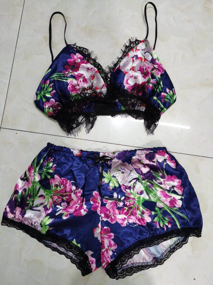 2PCS Women Underwear Sexy Silk Satin Lingerie Pajamas Crop Tops Bra+Shorts Sets Sexy Female V-Neck Sleeveless Nightwear