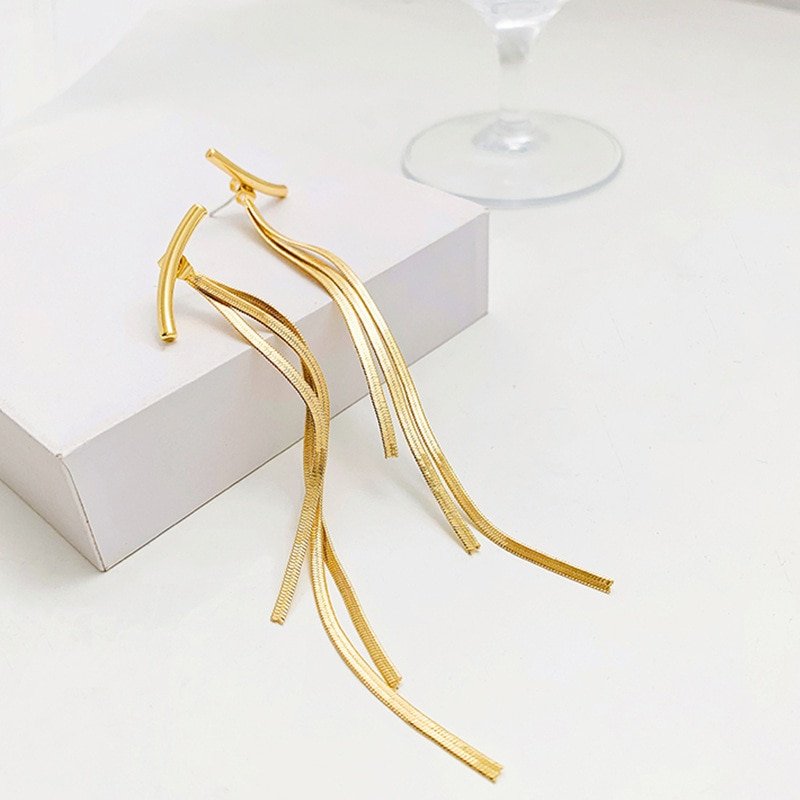 Vintage Gold Color Bar Long Thread Tassel Drop Earrings for Women Glossy Arc Geometric Korean Earring Fashion Jewelry 2020 New
