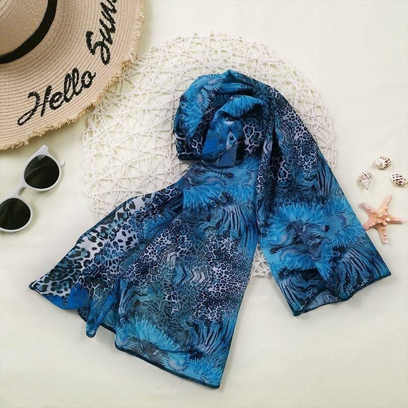 Sexy pink print swimsuit 3pieces mesh bikini set Triangle micro bikini String halter swimwear women Low waist bathing suit New