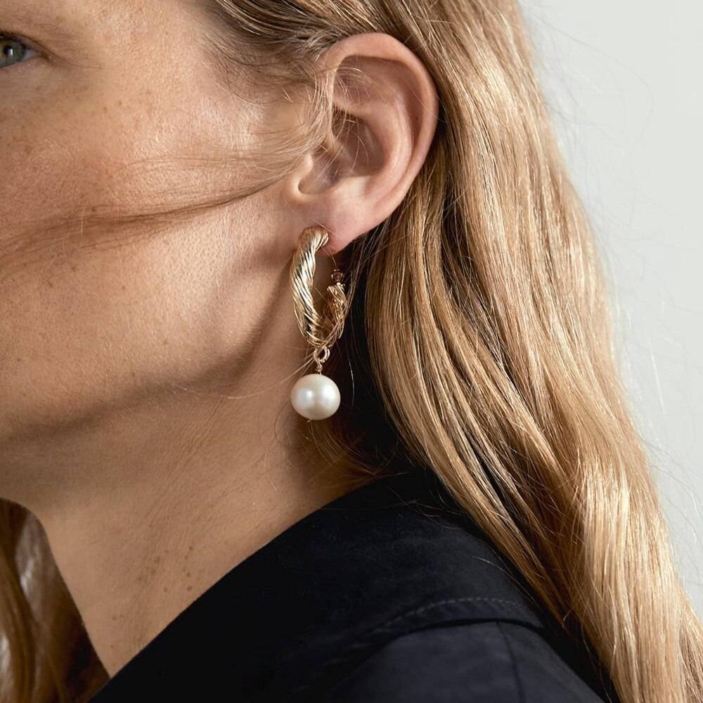 Women Elegant White/Black Simulated Pearls Statement Earrings Big Small Circle Round Metal Gold Hoop Earrings Nightclub Jewelry